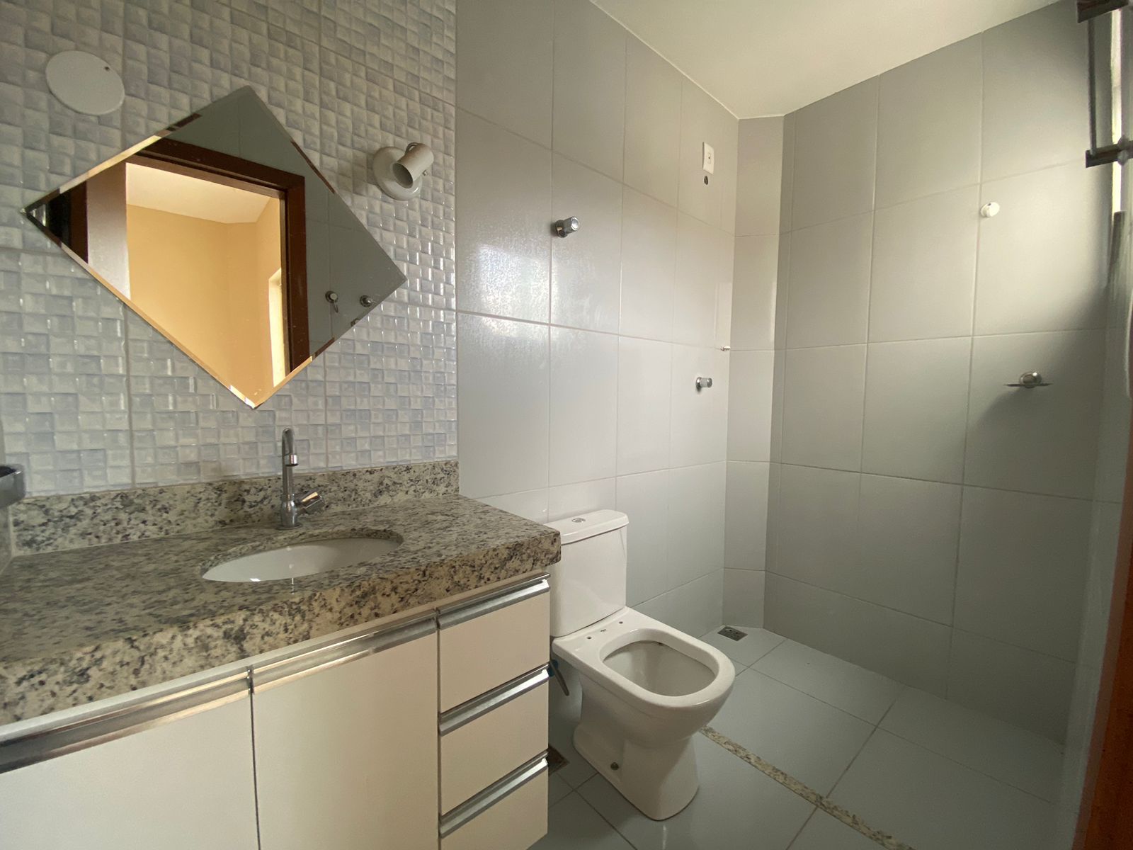 VENDO LINDO APTO NO BAIRRO JK, (Residencial Juscelino Kubitschek)